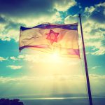 דגל ישראל בשקיעה