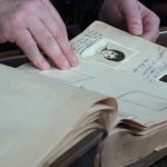 יד מעיינת באלבום תמונות