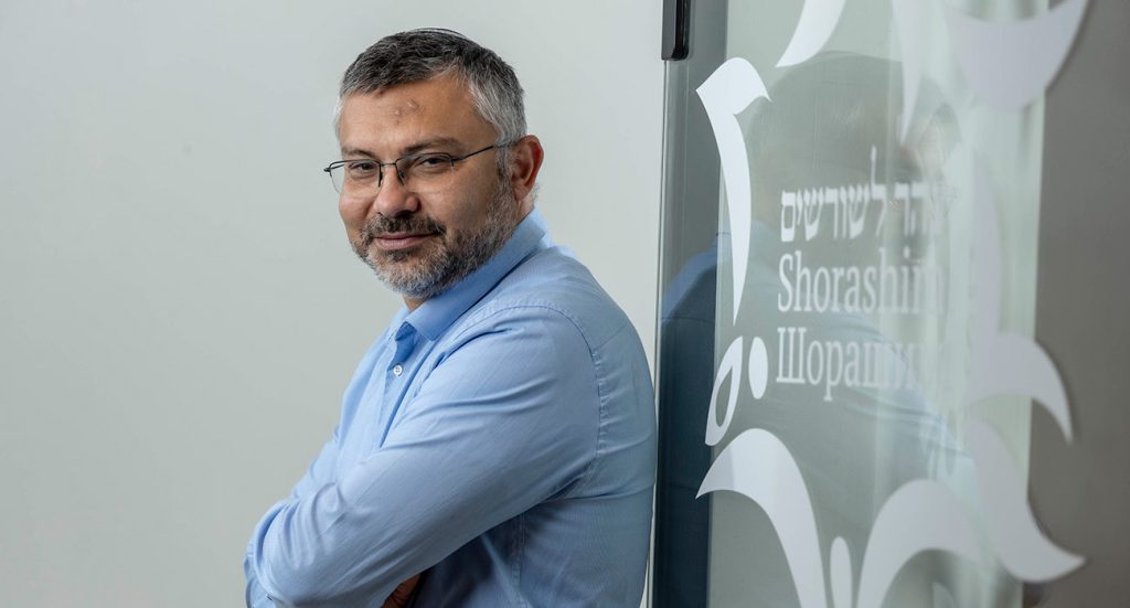 הרב אלימלך פרייבסקי במרכז 'צהר לשורשים'