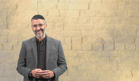 לראות את האור