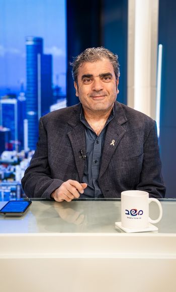 ג'קי לוי