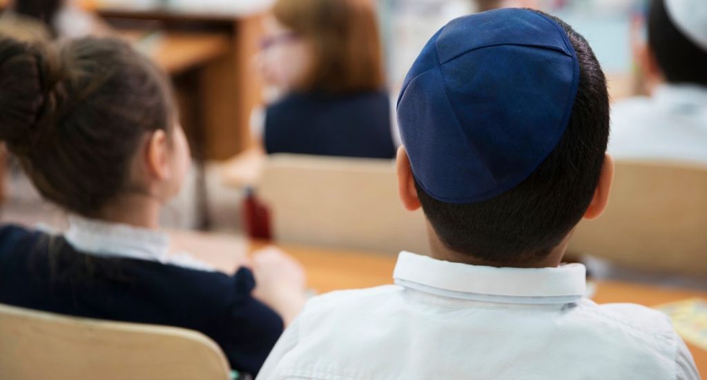 חינוך והדתה