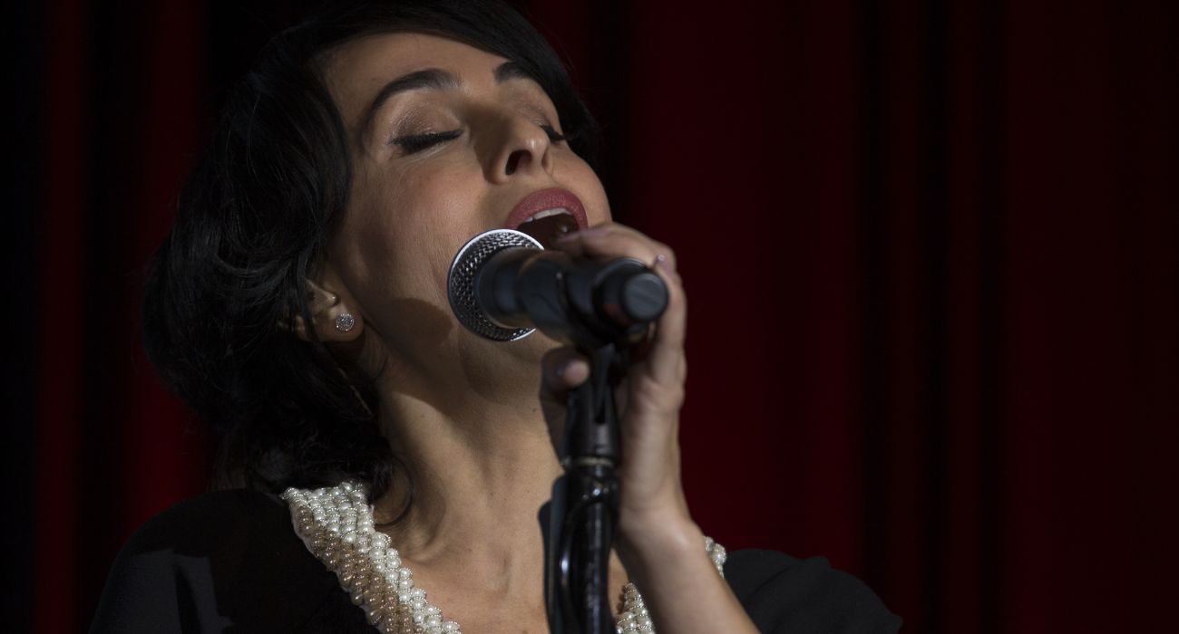 אלבום השירים הפרסיים שלה יצר חיבור תרבותי מעבר למסך הברזל האיראני. ריטה