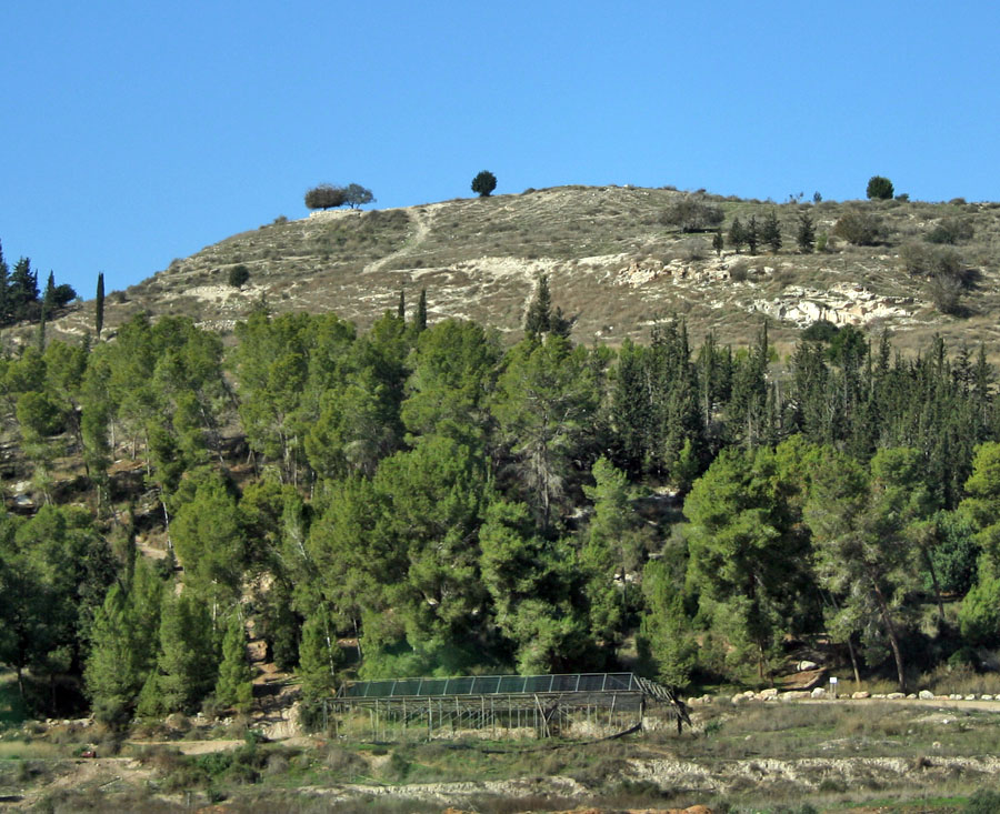 תל עזקה צילום: תמר הירדני. ויקיפדיה